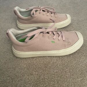 Cariuma IBI Knit Sneakers, Rose, Size 7 Womens. Seriously comfortable.